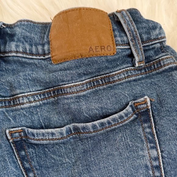 Aeropostale Distressed Mom Short size 2 - Picture 5 of 7